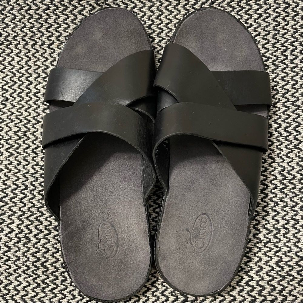Chaco Women’s Wayfarer Slide Sandal Black Leather Sz-6